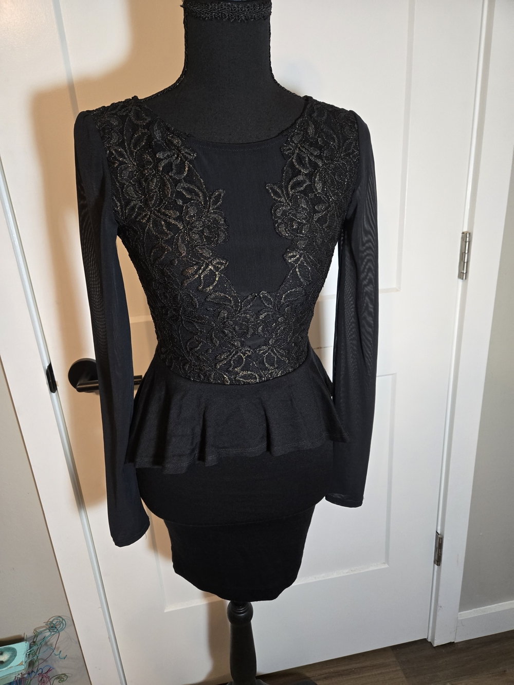 Bebe Black Gold Metallic Lace Peplum Dress Mesh Long Sleeve XXS